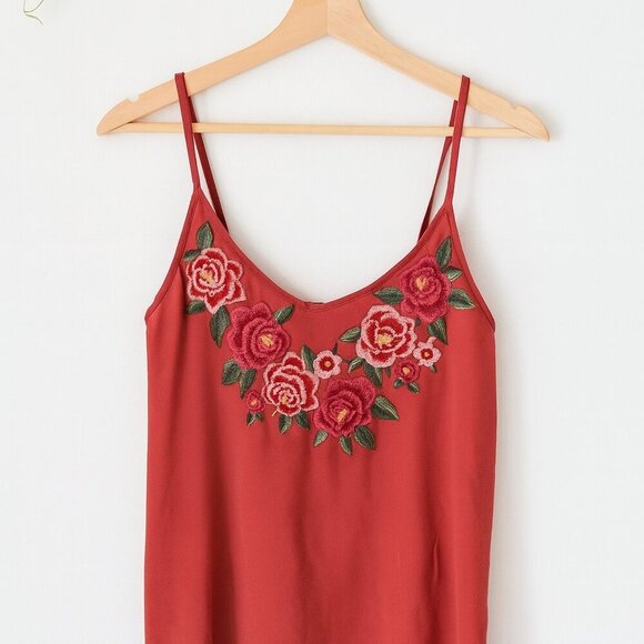 Torrid Floral Embroidered Cami Top Women’s Size 2 Rust Red Boho Romantic Plus - Picture 1 of 9